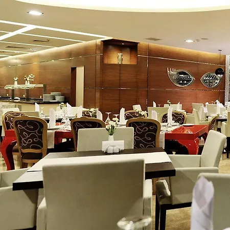 Niza Park Готель 4*